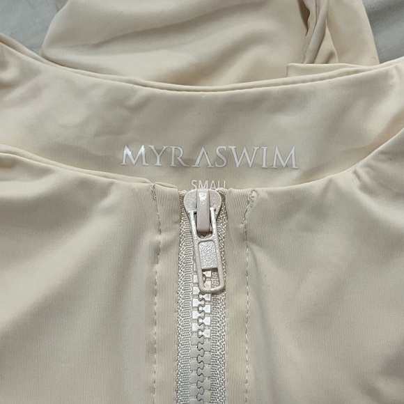 NWT MyraSwim Ivory Long Sleeve Cheeky Front Zip Swimsuit One Piece Sz S - Picture 7 of 8